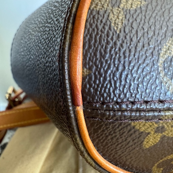 Louis Vuitton Backpack - Picture 8 of 14